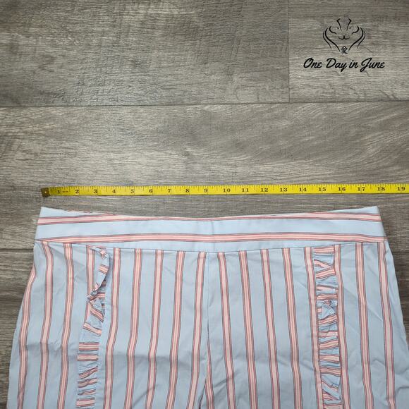 Loft Ruffle Front Shorts Size 10 - Picture 3 of 7